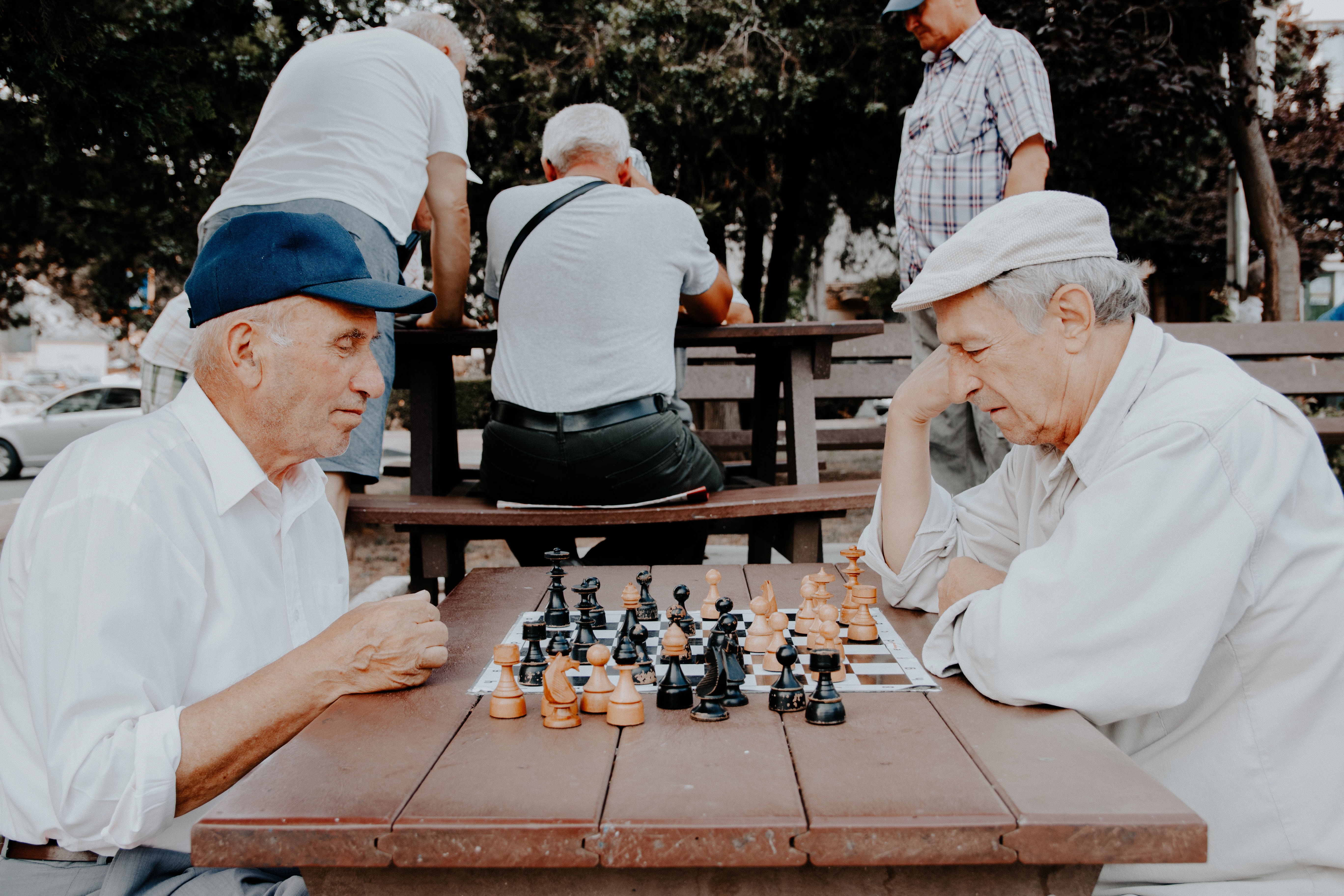 Jouer aux jeux de société peut aider à protéger les capacités intellectuelles des personnes âgées