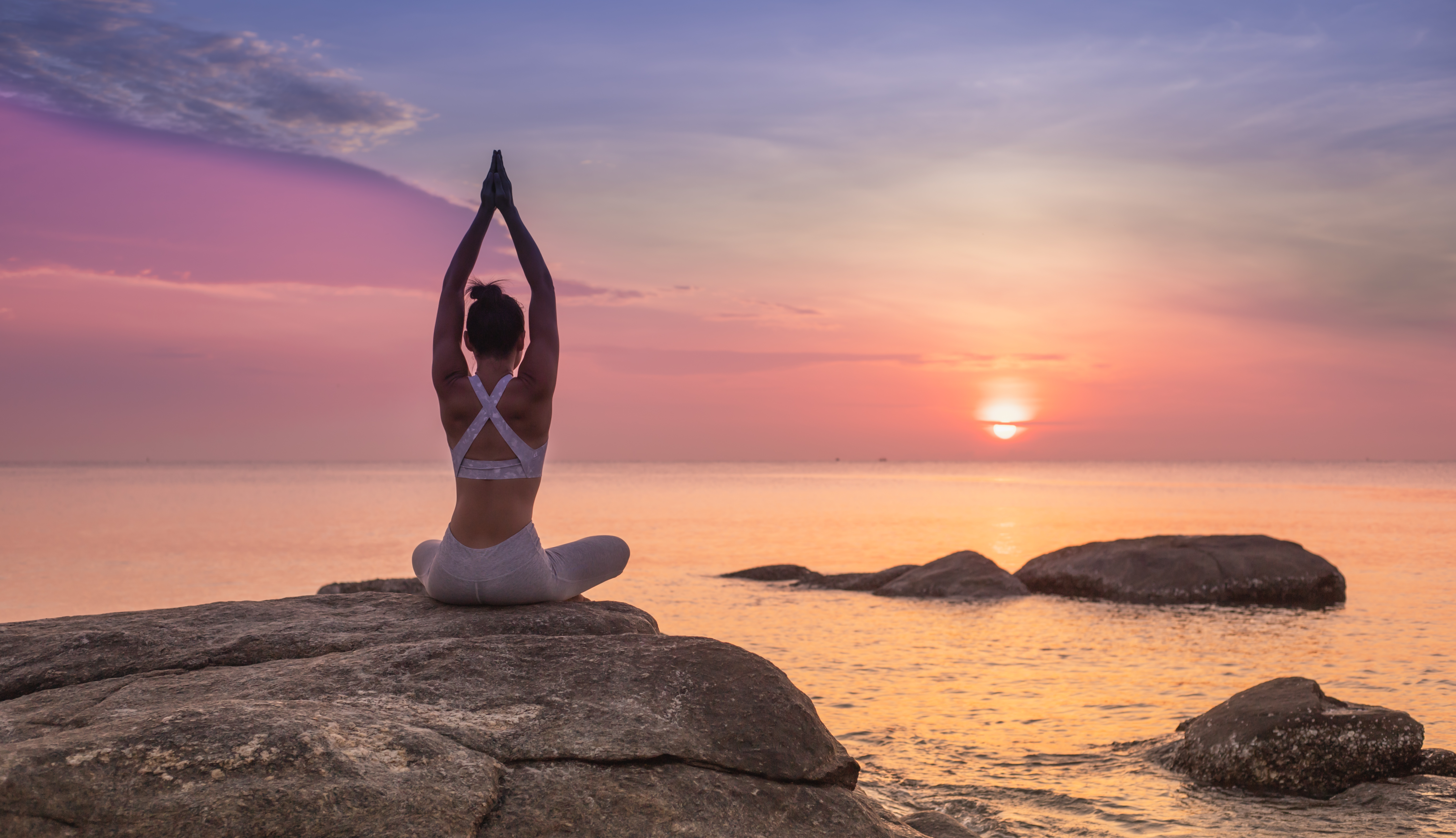 Mal au dos à trop jouer ? Ces quelques postures de yoga peuvent vous aider